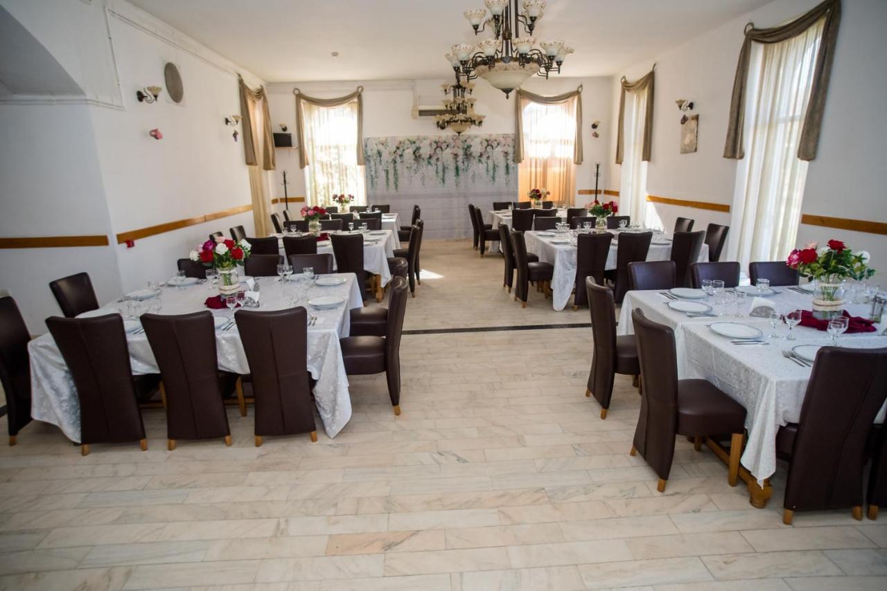Hotel Marion Dumbraveni  Zewnętrze zdjęcie