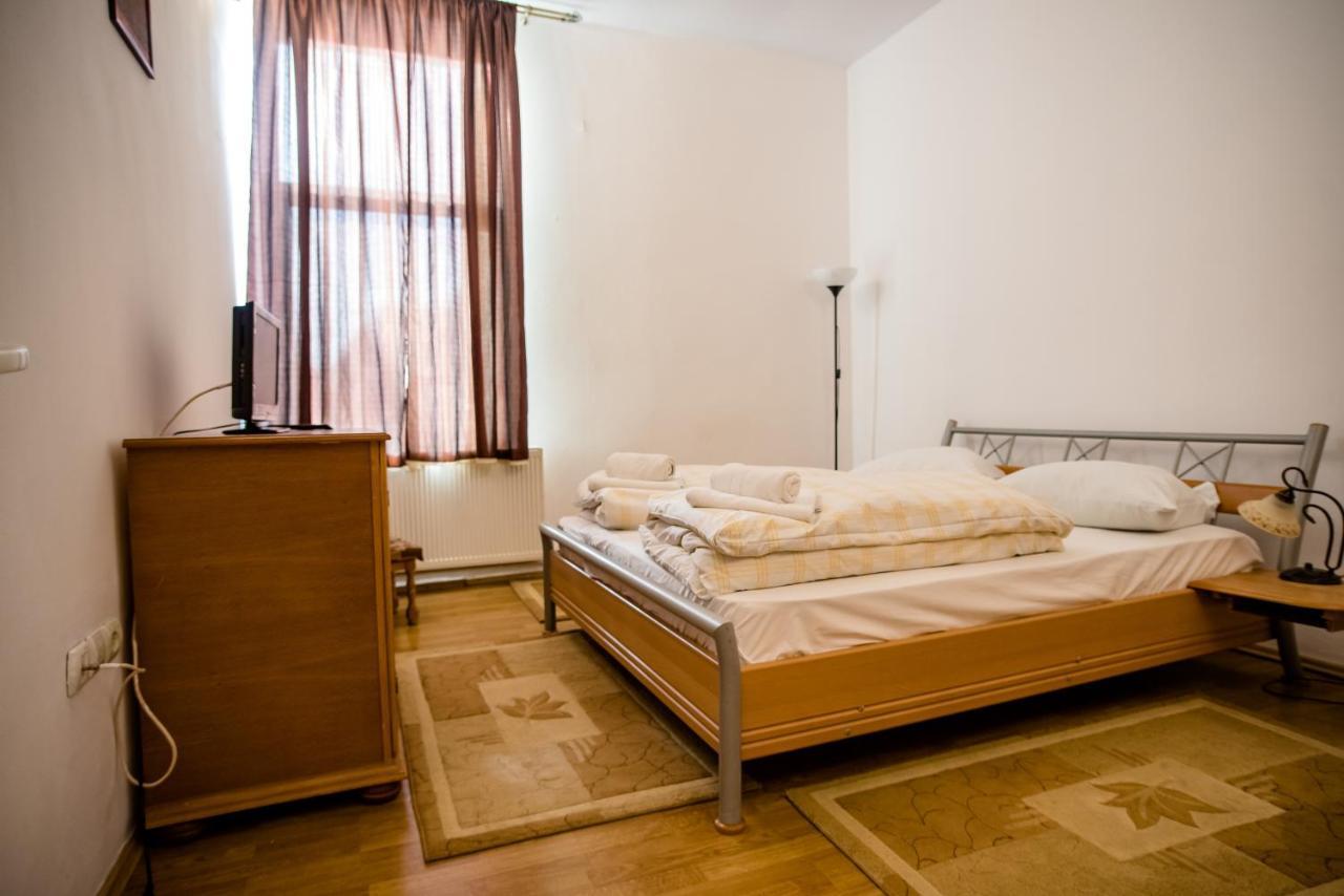 Hotel Marion Dumbraveni  Zewnętrze zdjęcie