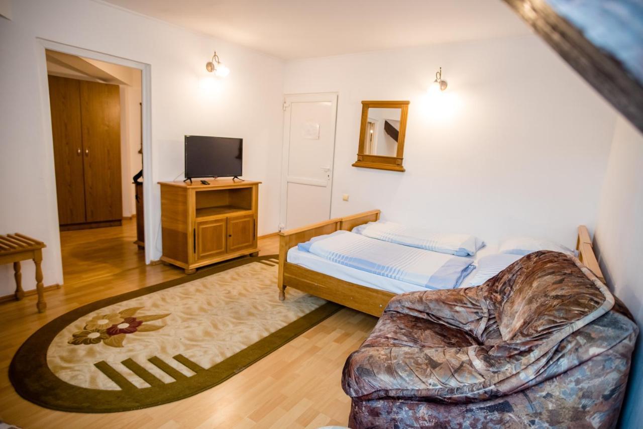 Hotel Marion Dumbraveni  Zewnętrze zdjęcie