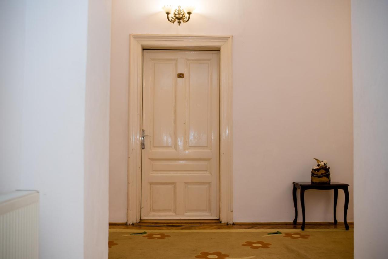 Hotel Marion Dumbraveni  Zewnętrze zdjęcie