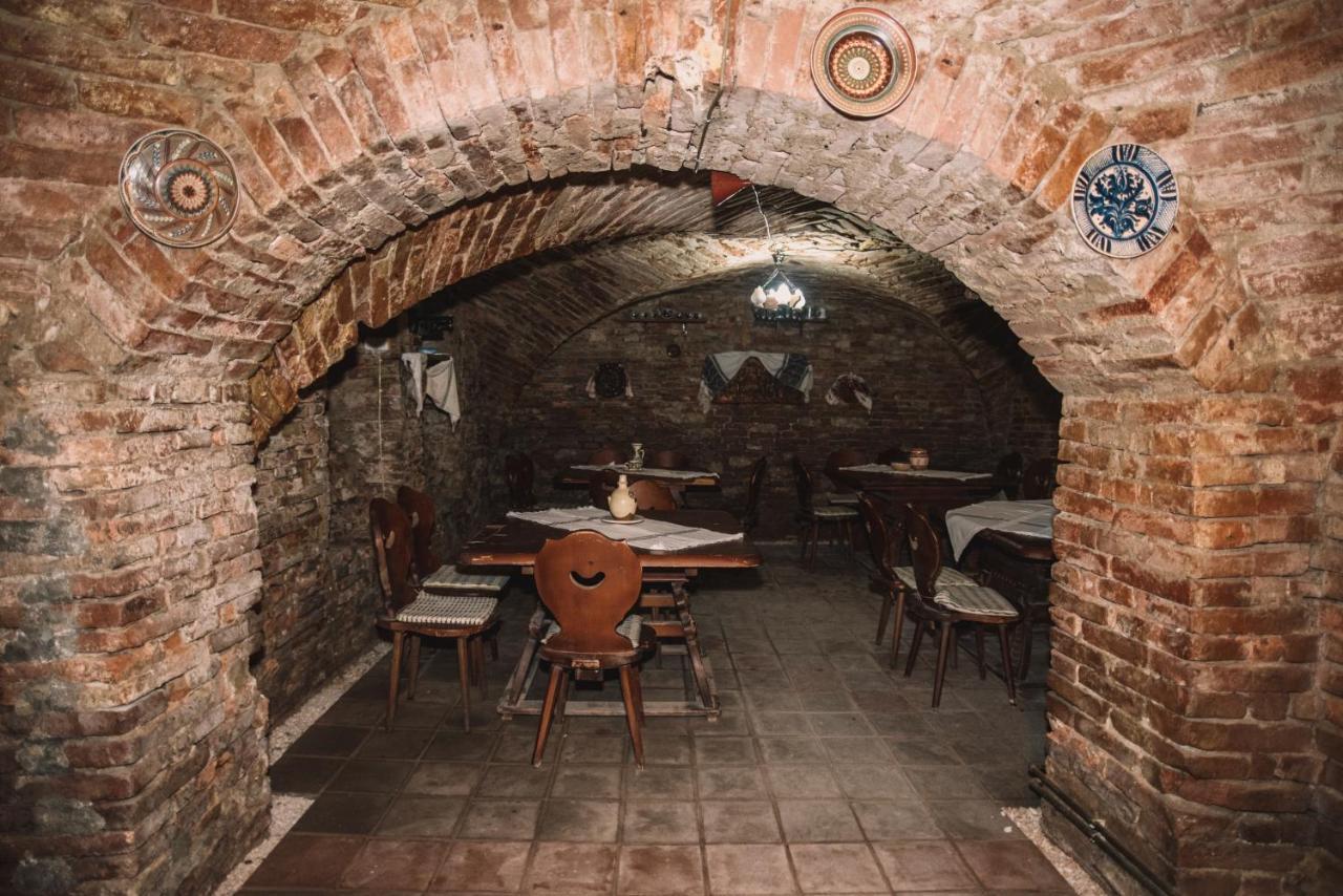 Hotel Marion Dumbraveni  Zewnętrze zdjęcie