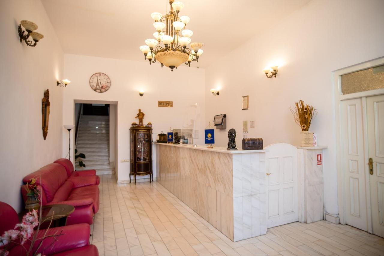Hotel Marion Dumbraveni  Zewnętrze zdjęcie