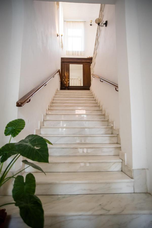 Hotel Marion Dumbraveni  Zewnętrze zdjęcie