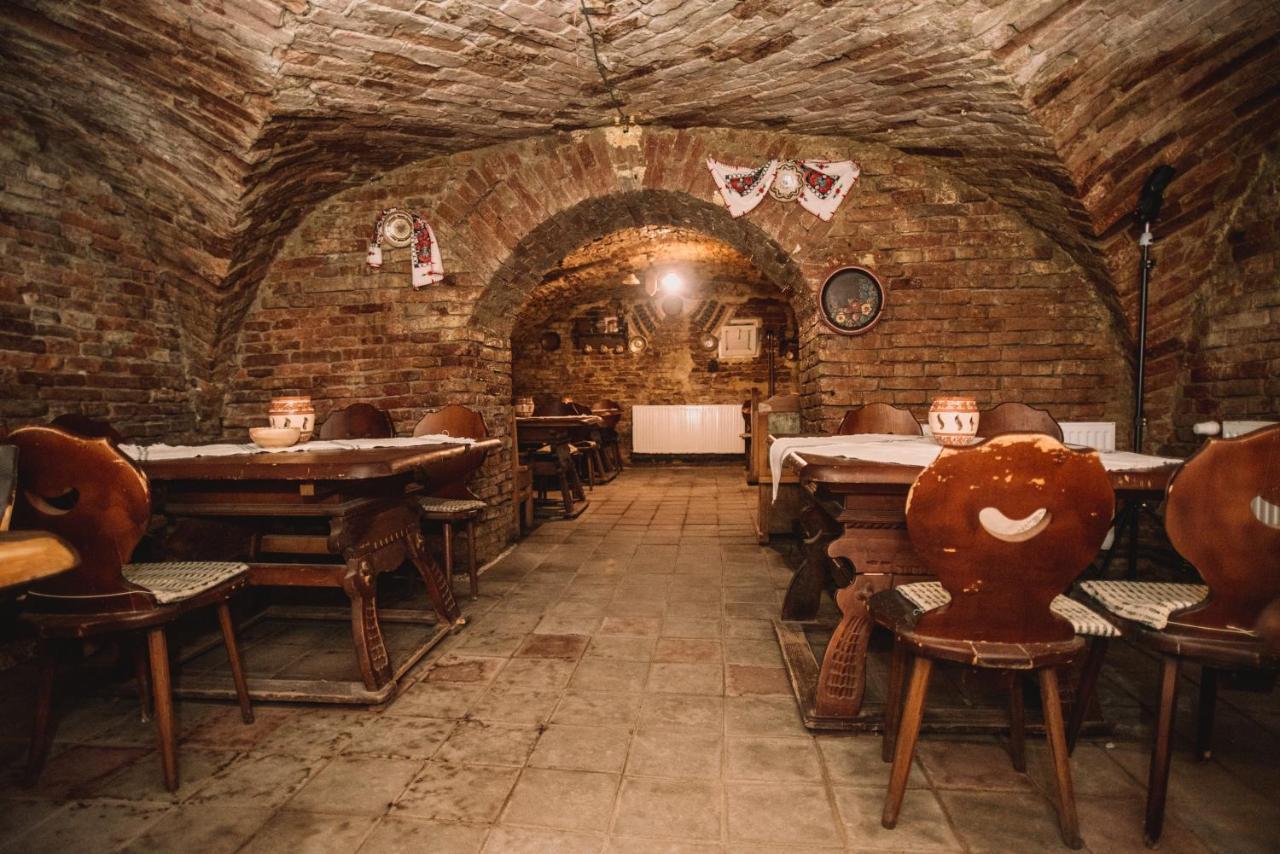 Hotel Marion Dumbraveni  Zewnętrze zdjęcie