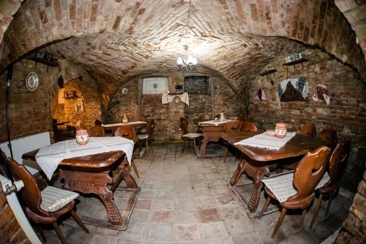 Hotel Marion Dumbraveni  Zewnętrze zdjęcie
