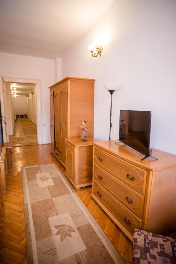 Hotel Marion Dumbraveni  Zewnętrze zdjęcie