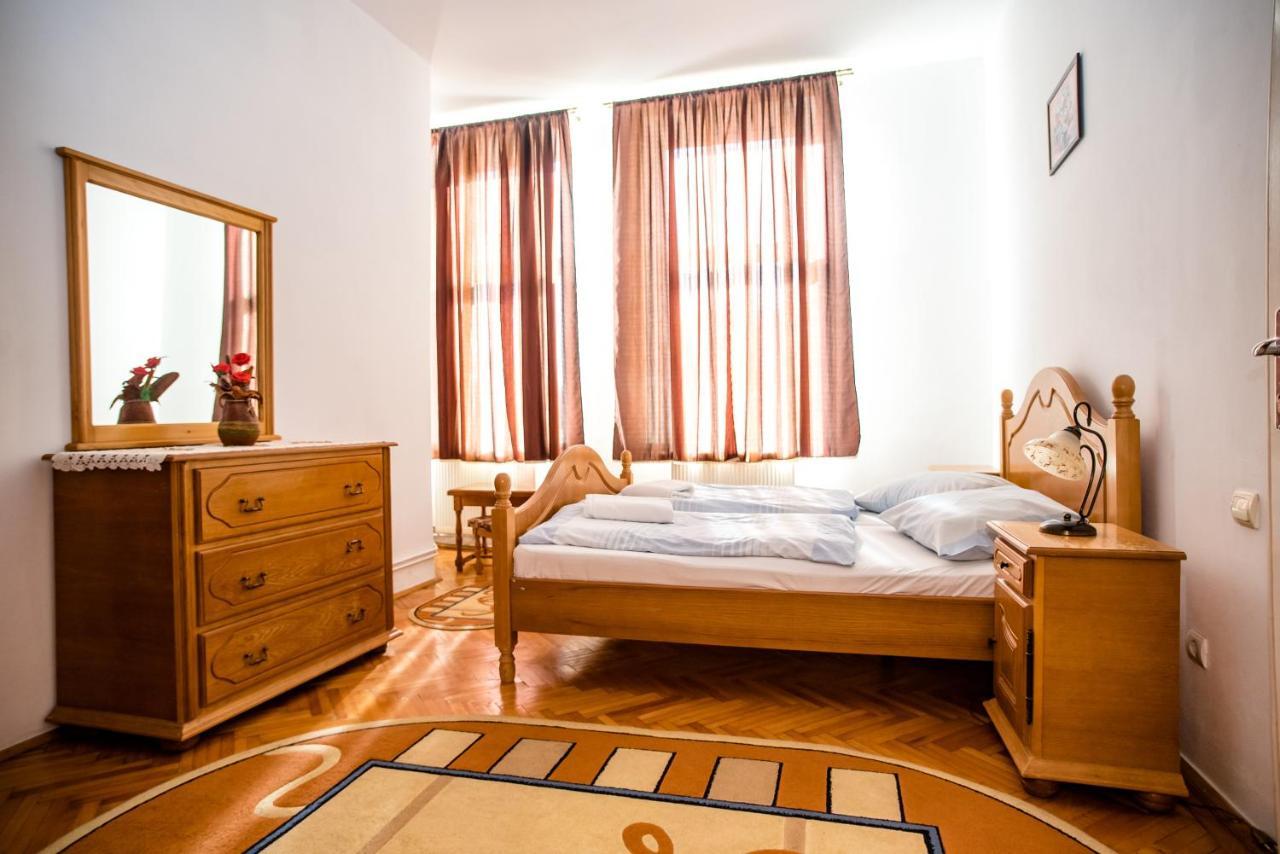 Hotel Marion Dumbraveni  Zewnętrze zdjęcie